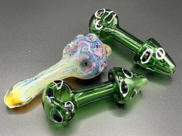 Best Wholesale Glass Pipes for Retailers in 2026