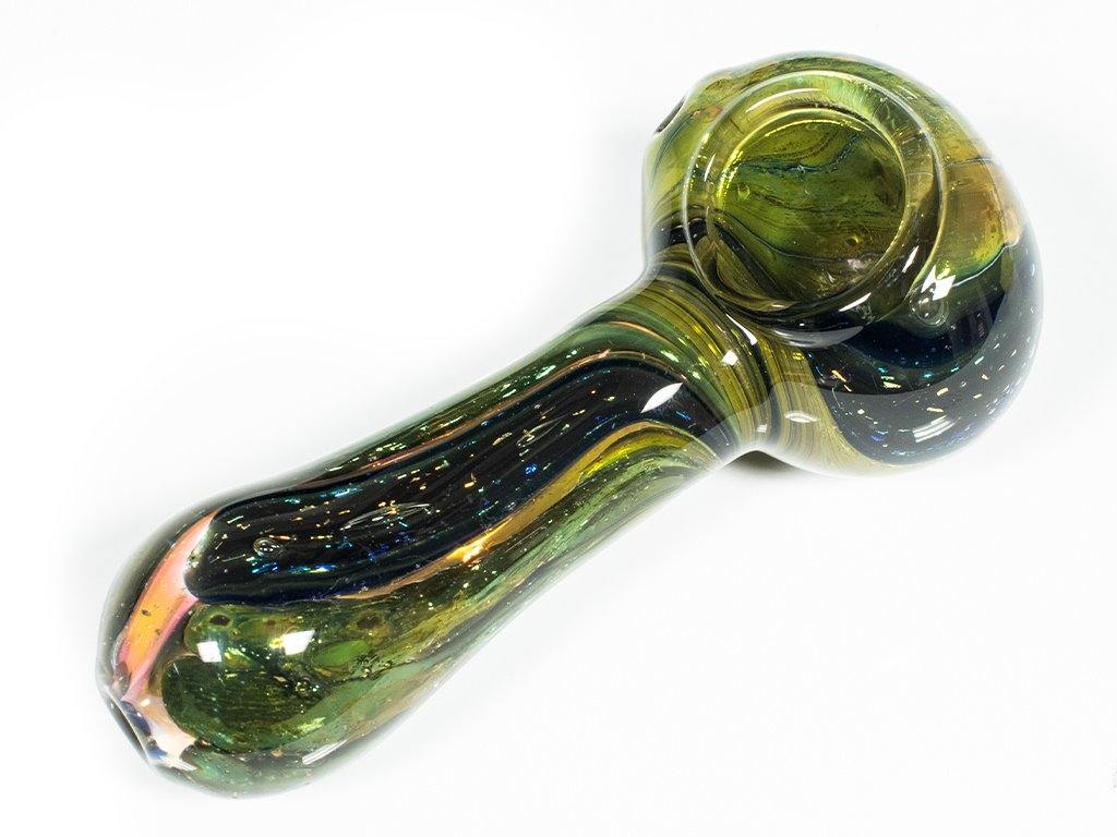 How to Source Wholesale Glass Pipes for Retail