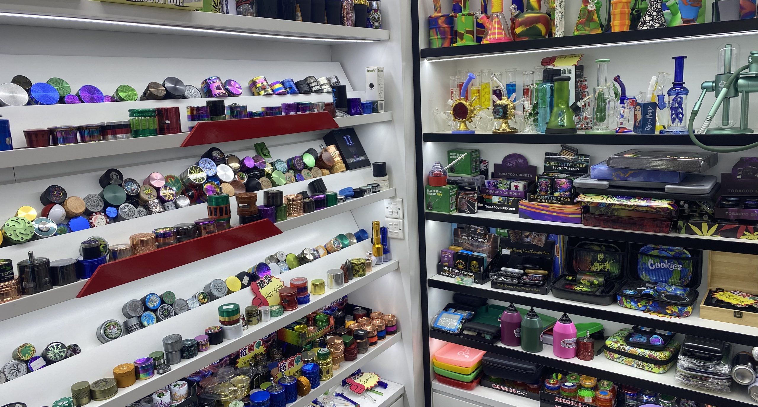 Best Wholesale Glass Pipes for Retailers in 2026